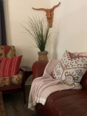 Hill Country Casita 3 minutes from Guadalupe River & Canyon Lake